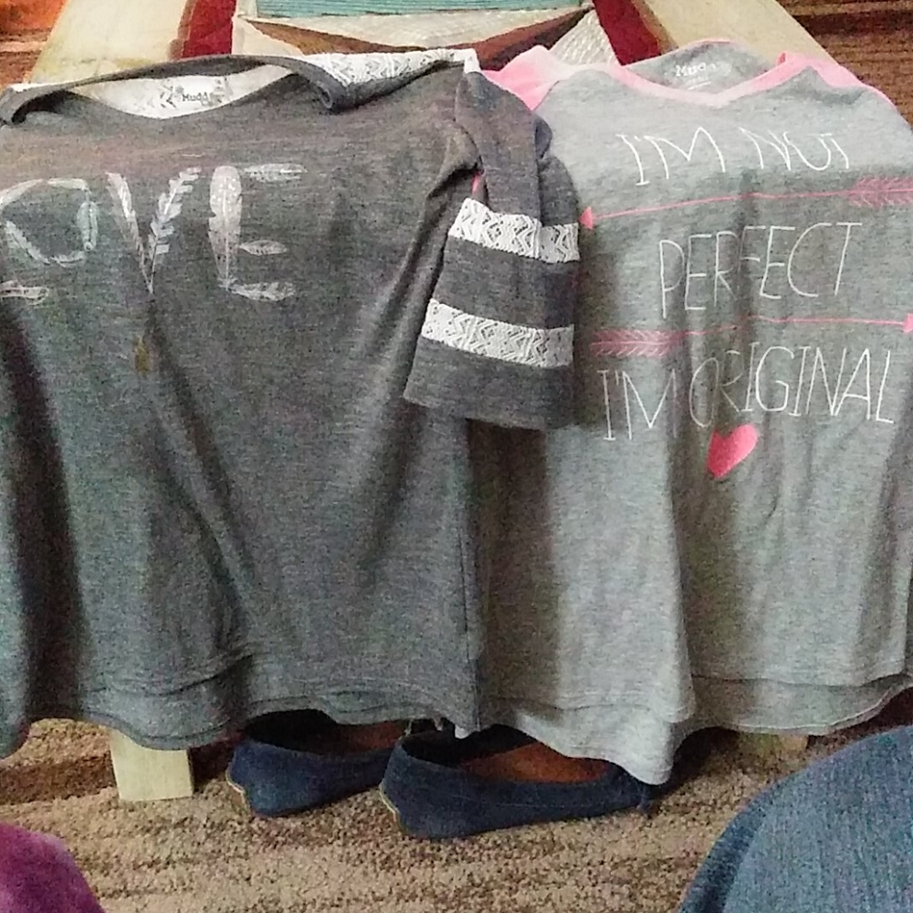 price drop!!!   Girls t-shirts (2)